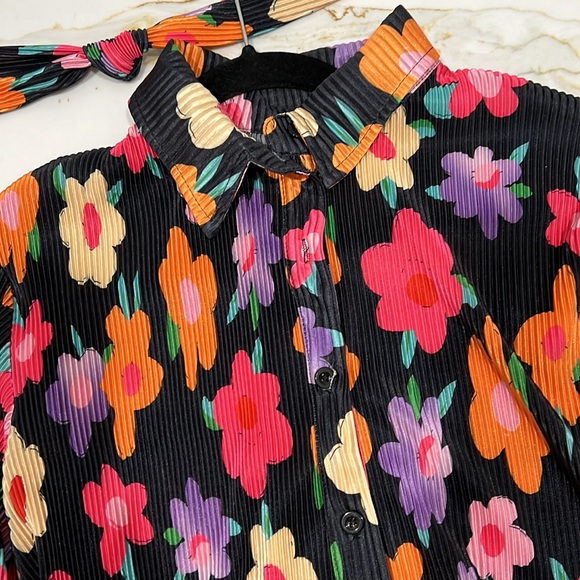 Daisy mini dress size M - Picture 2 of 3